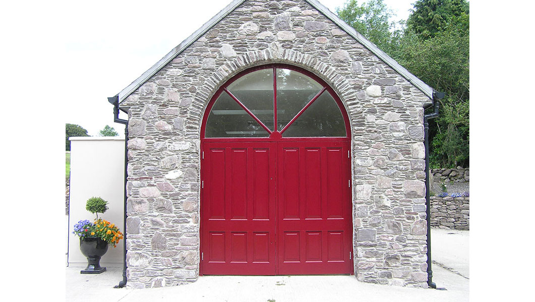 Arched Garage Door 106