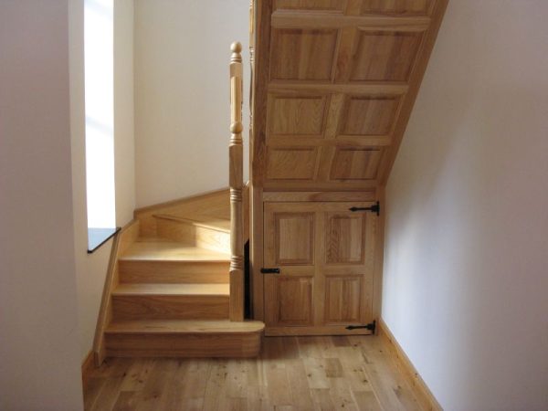 Ash-stairs-ballingearyjoinery.ie19.JPG