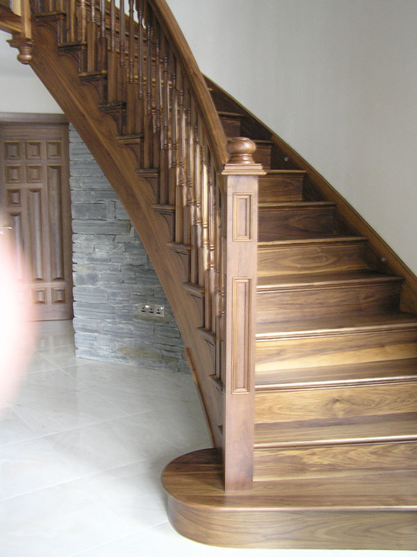 Concrete-stairs-cladded-with-wood-ballingearyjoinery.ie1.JPG