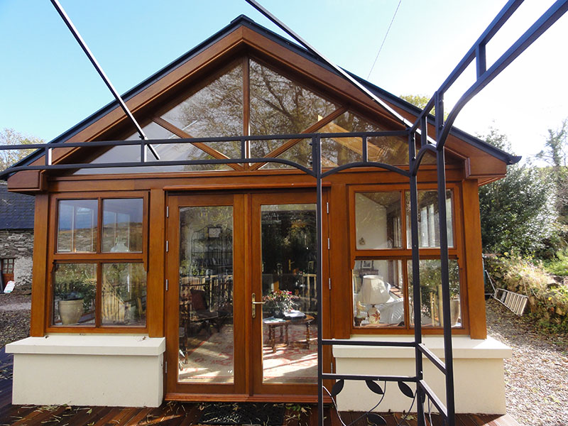 Conservatory-ballingearyjoinery.ie2.JPG