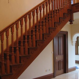 Mahogany-stairs-ballingearyjoinery.ie2.JPG-1.jpg