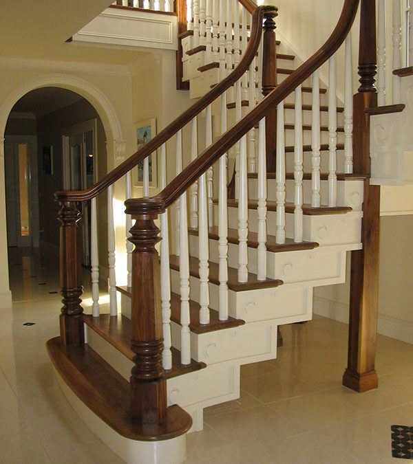 Walnut-stairs-ballingearyjoinery.ie5.JPG