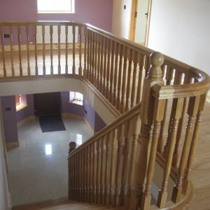 Oak-stairs-ballingearyjoinery.ie25.JPG