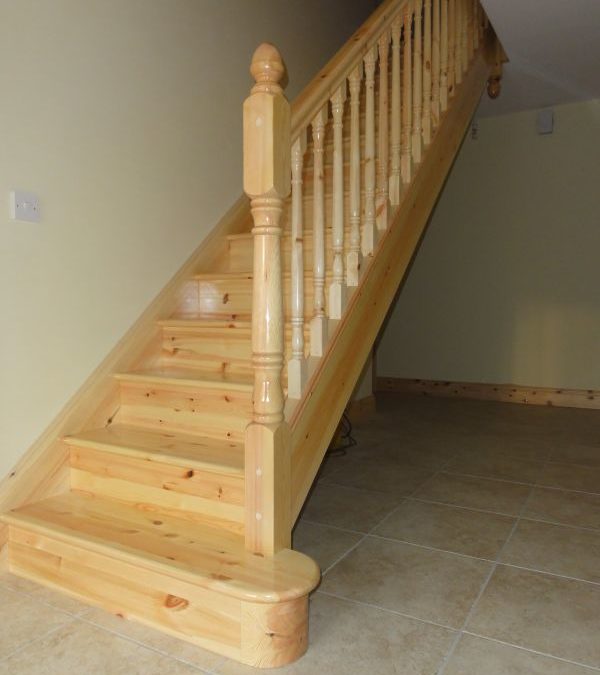 Traditional Pine Stairs 141